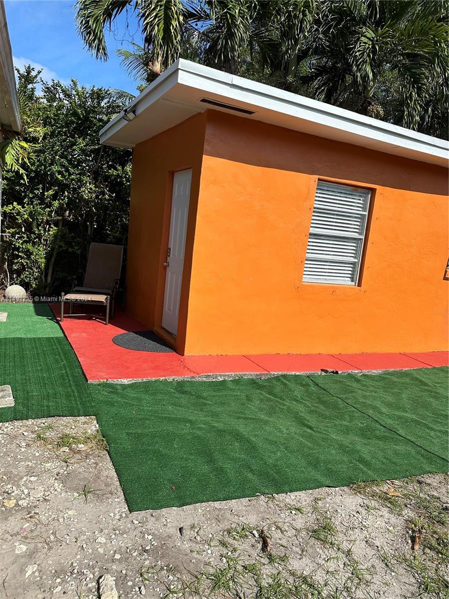 9531-Room4Rent NW 5th Ave RoomONLY, Miami, Florida 33150, 1 Bedroom Bedrooms, ,1 BathroomBathrooms,Residentiallease,For Rent,9531-Room4Rent NW 5th Ave RoomONLY,A11491325