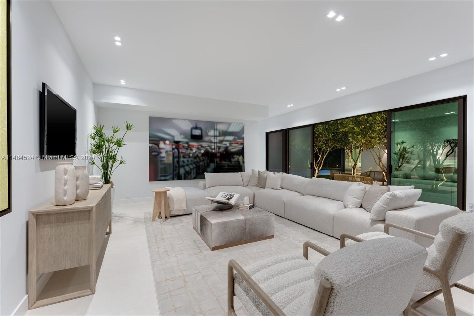 450 Sabal Palm Rd, Miami, FL, 33137 United States, 7 Bedrooms Bedrooms, ,7 BathroomsBathrooms,Residential,For Sale,Sabal Palm Rd,A11484524