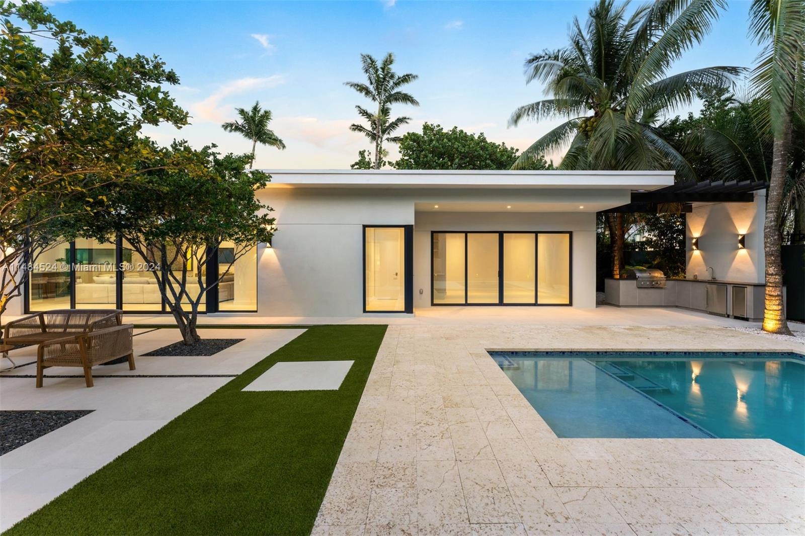 450 Sabal Palm Rd, Miami, FL, 33137 United States, 7 Bedrooms Bedrooms, ,7 BathroomsBathrooms,Residential,For Sale,Sabal Palm Rd,A11484524