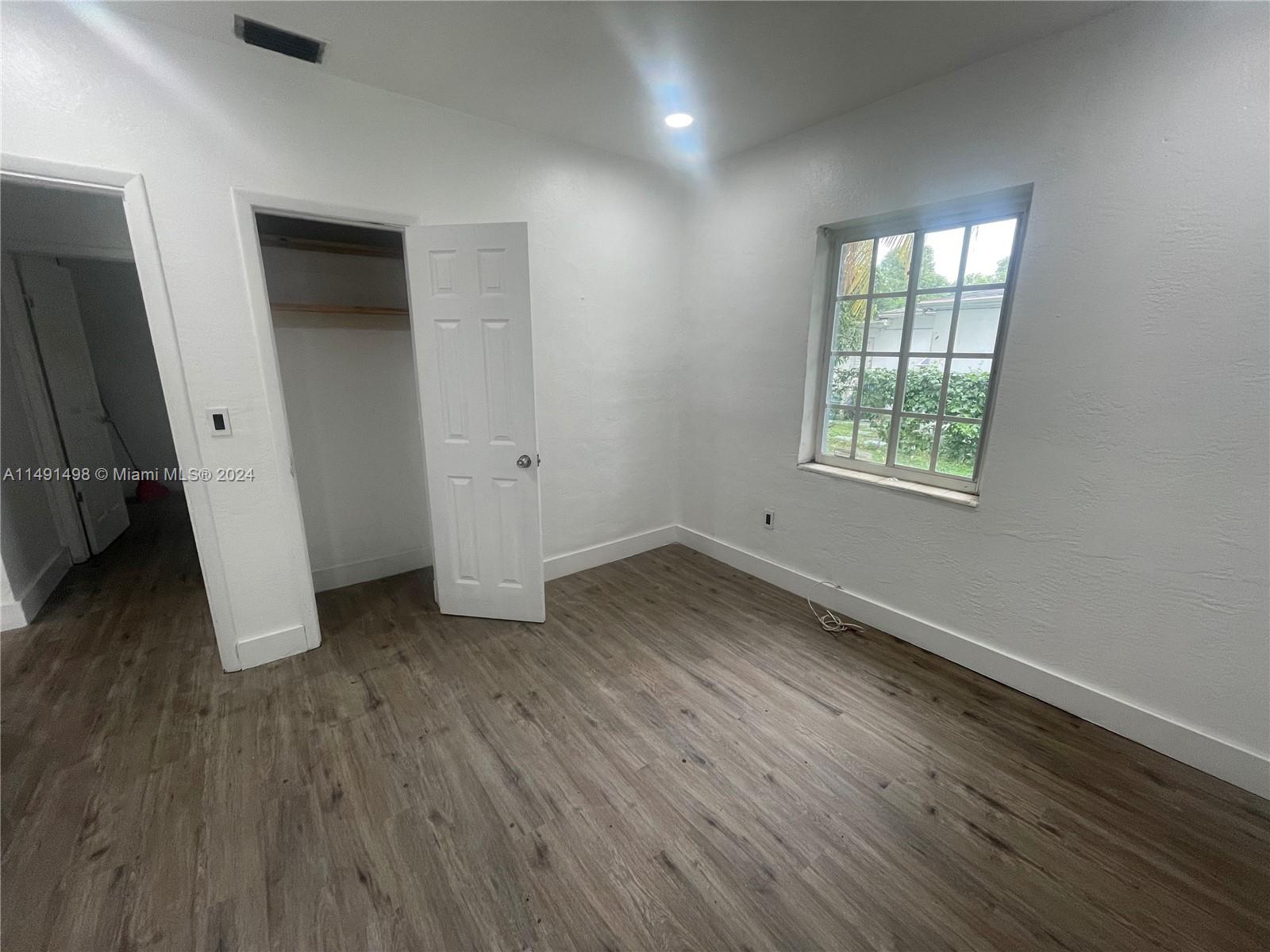 1065 NE 160th Ter 1065, North Miami Beach, Florida 33162, 4 Bedrooms Bedrooms, ,2 BathroomsBathrooms,Residentiallease,For Rent,1065 NE 160th Ter 1065,A11491498