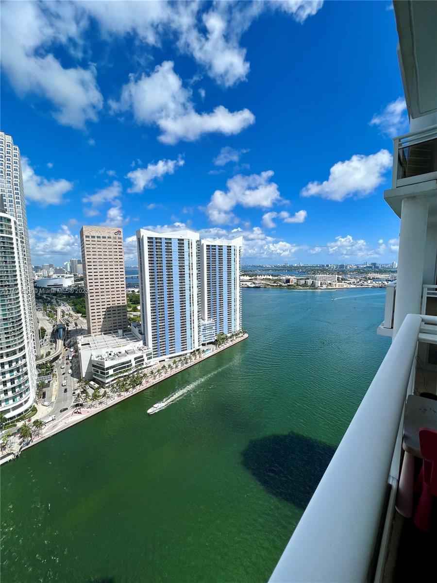 901 Brickell Key Blvd 3505, Miami, FL 33131