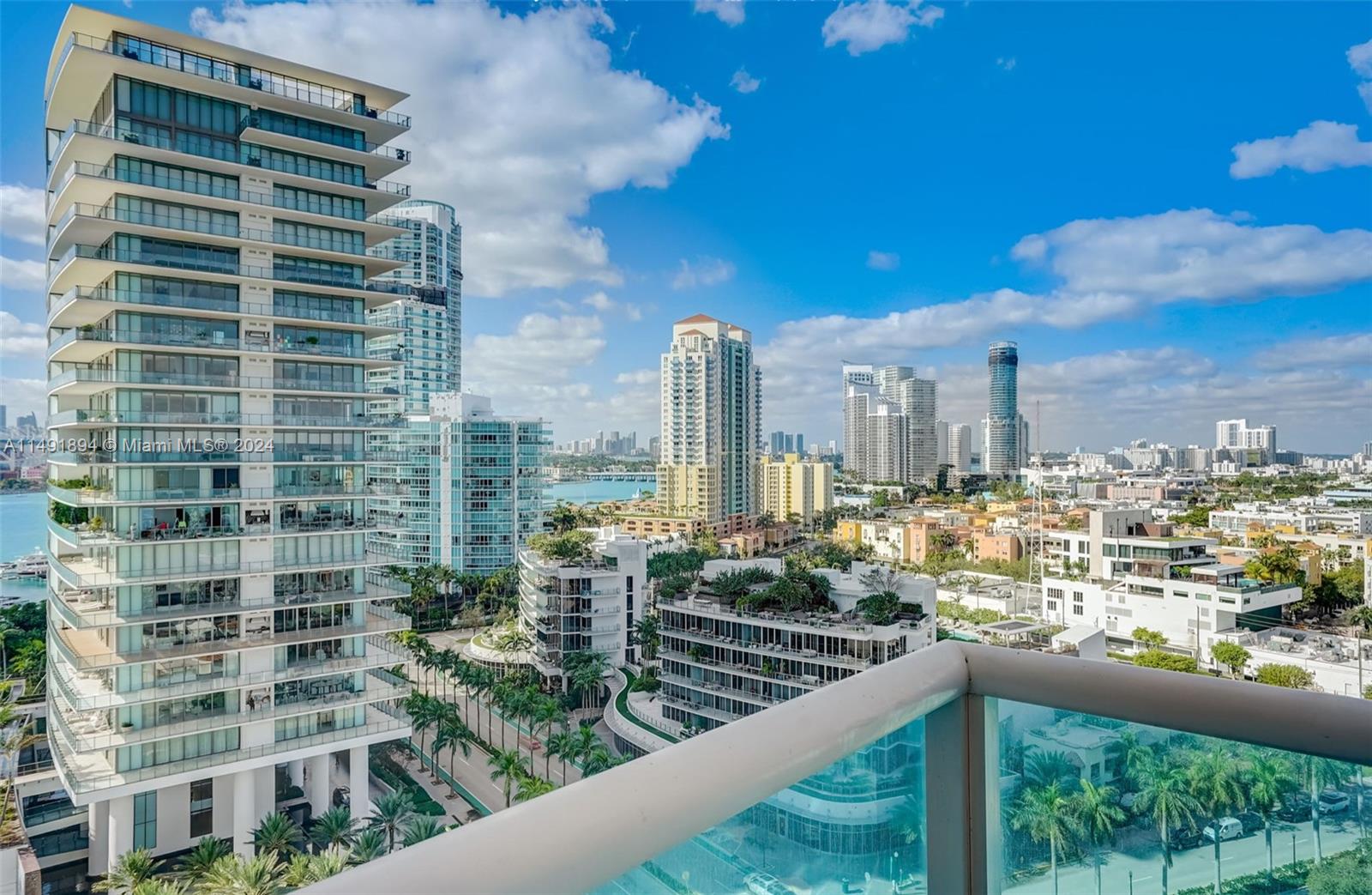 300 S Pointe Dr 1606, Miami Beach, Florida 33139, 2 Bedrooms Bedrooms, ,2 BathroomsBathrooms,Residentiallease,For Rent,300 S Pointe Dr 1606,A11491894