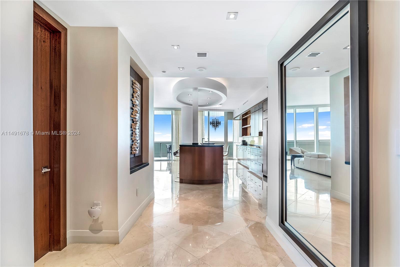 100 Pointe Drive, Miami Beach, FL, 33139 United States, 2 Bedrooms Bedrooms, ,2 BathroomsBathrooms,Residential,For Sale,Pointe Drive,A11491678