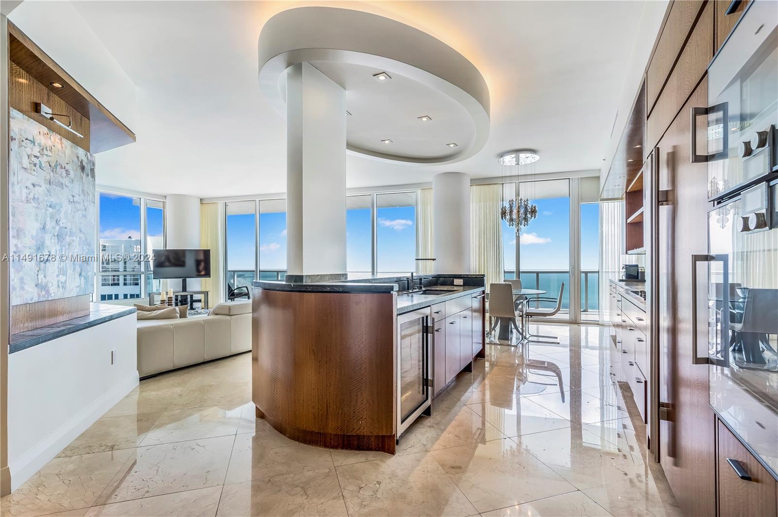 100 Pointe Drive, Miami Beach, FL, 33139 United States, 2 Bedrooms Bedrooms, ,2 BathroomsBathrooms,Residential,For Sale,Pointe Drive,A11491678