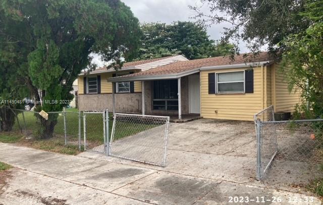 4756 SW 22nd St  For Sale A11490481, FL