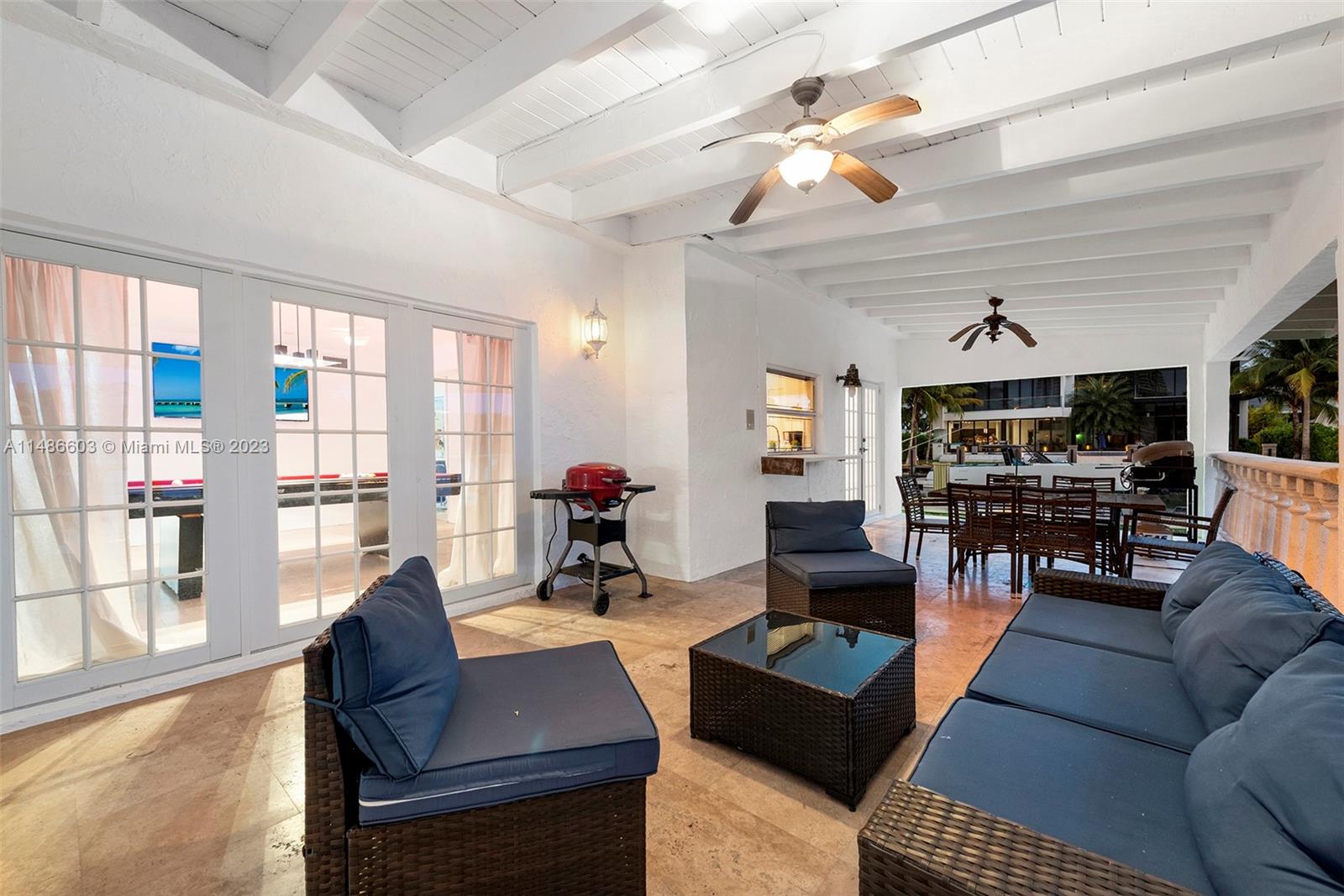 Living​​‌​​​​‌​​‌‌​‌‌​​​‌‌​‌​‌​‌​​​‌​​ Room