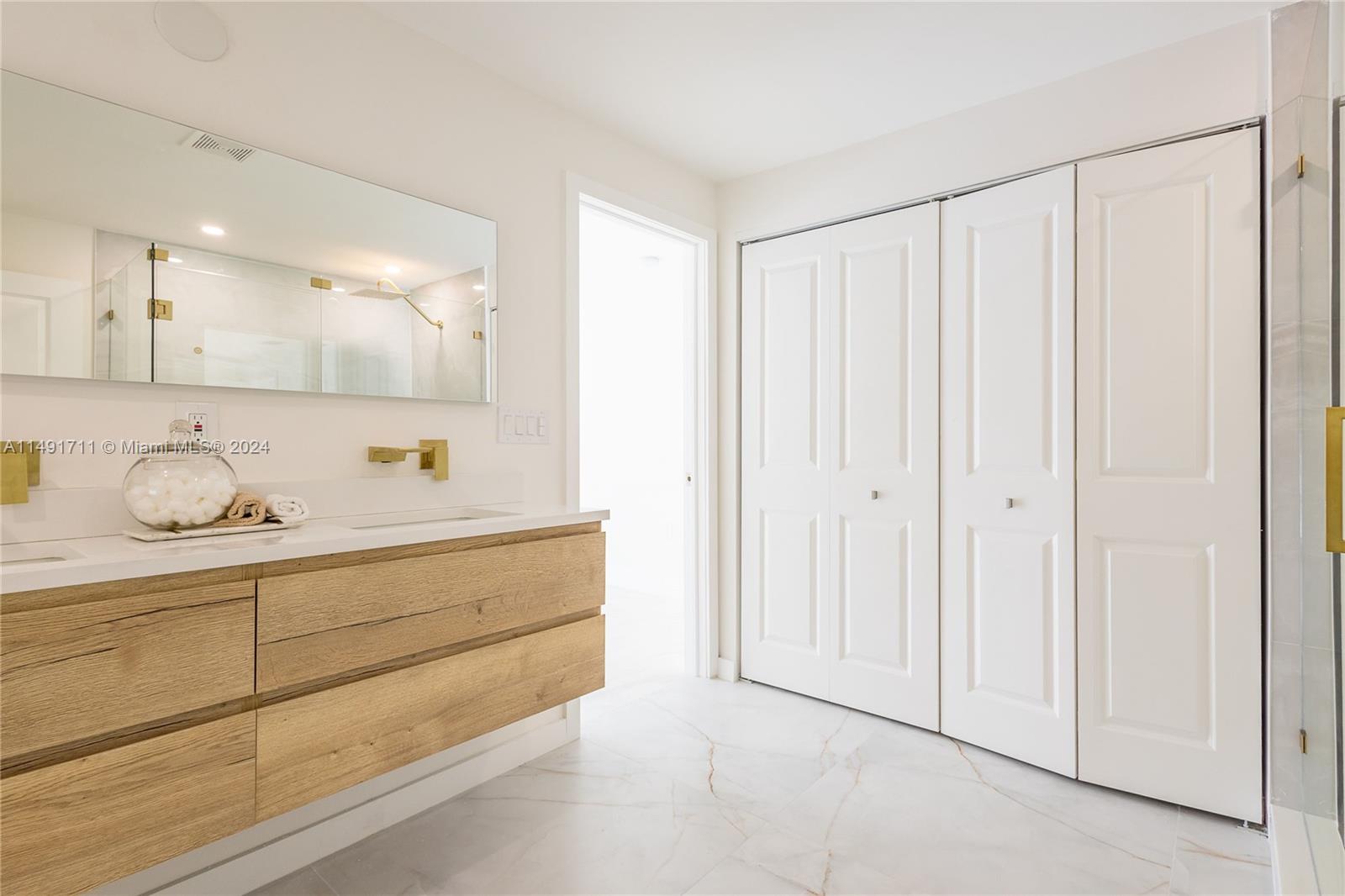 291 Heron Ave, Naples, FL, 34108 United States, 4 Bedrooms Bedrooms, ,3 BathroomsBathrooms,Residential,For Sale,Heron Ave,A11491711