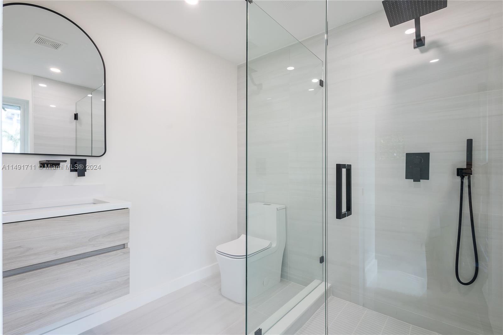 291 Heron Ave, Naples, FL, 34108 United States, 4 Bedrooms Bedrooms, ,3 BathroomsBathrooms,Residential,For Sale,Heron Ave,A11491711