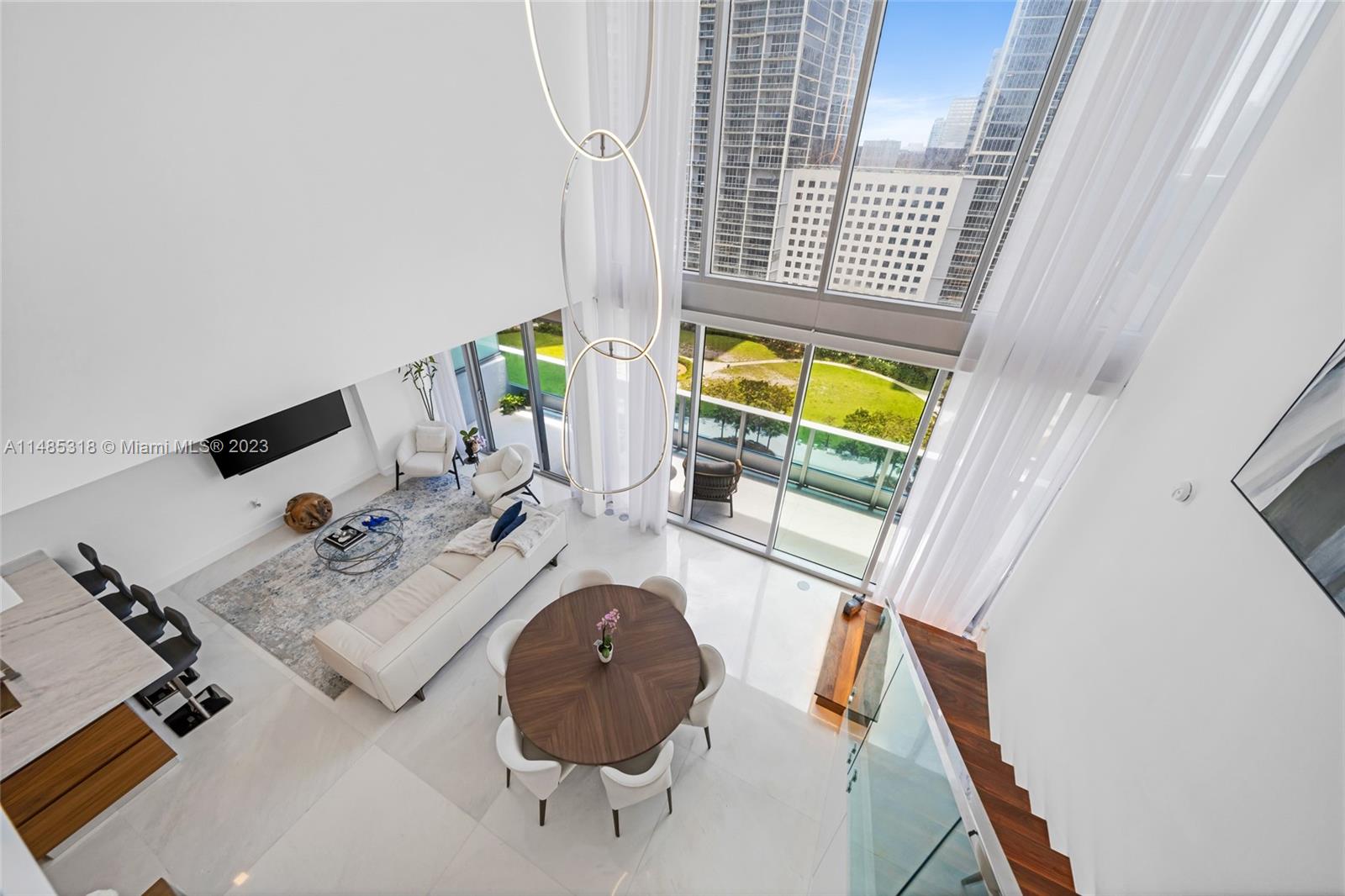 200 Biscayne Boulevard Way 1406, Miami, Florida 33131, 2 Bedrooms Bedrooms, ,2 BathroomsBathrooms,Residential,For Sale,200 Biscayne Boulevard Way 1406,A11485318
