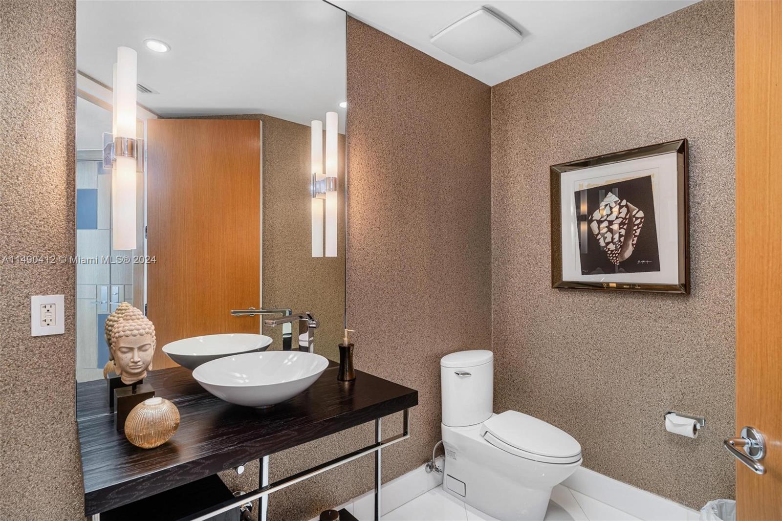 5959 Collins Ave, Miami Beach, FL, 33140 United States, 4 Bedrooms Bedrooms, ,4 BathroomsBathrooms,Residential,For Sale,Collins Ave,A11490412