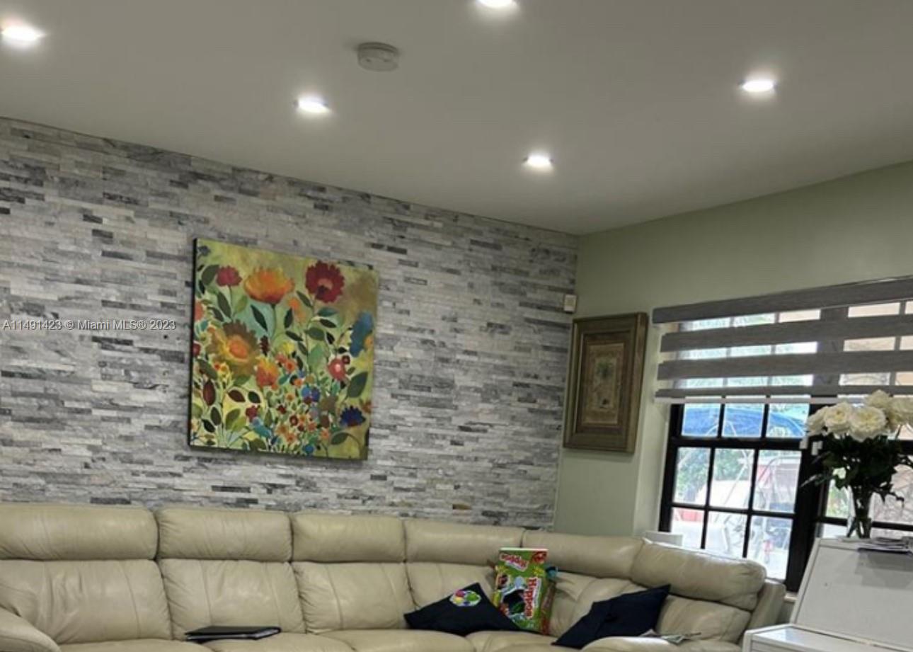 22 E 58th St, Hialeah, Florida 33013, 4 Bedrooms Bedrooms, ,3 BathroomsBathrooms,Residential,For Sale,22 E 58th St,A11491423