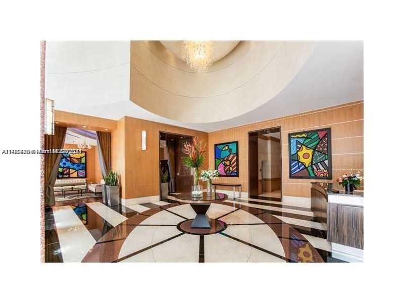 253 NE 2nd St 1806, Miami, Florida 33132, 1 Bedroom Bedrooms, ,1 BathroomBathrooms,Residential,For Sale,253 NE 2nd St 1806,A11492470