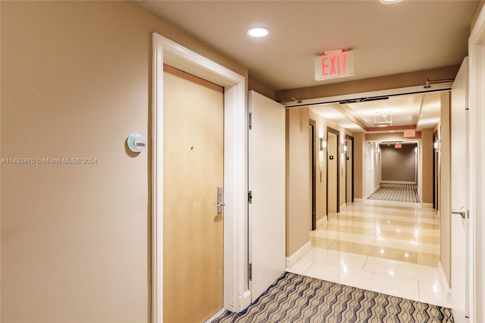 253 NE 2nd St 1806, Miami, Florida 33132, 1 Bedroom Bedrooms, ,1 BathroomBathrooms,Residential,For Sale,253 NE 2nd St 1806,A11492470