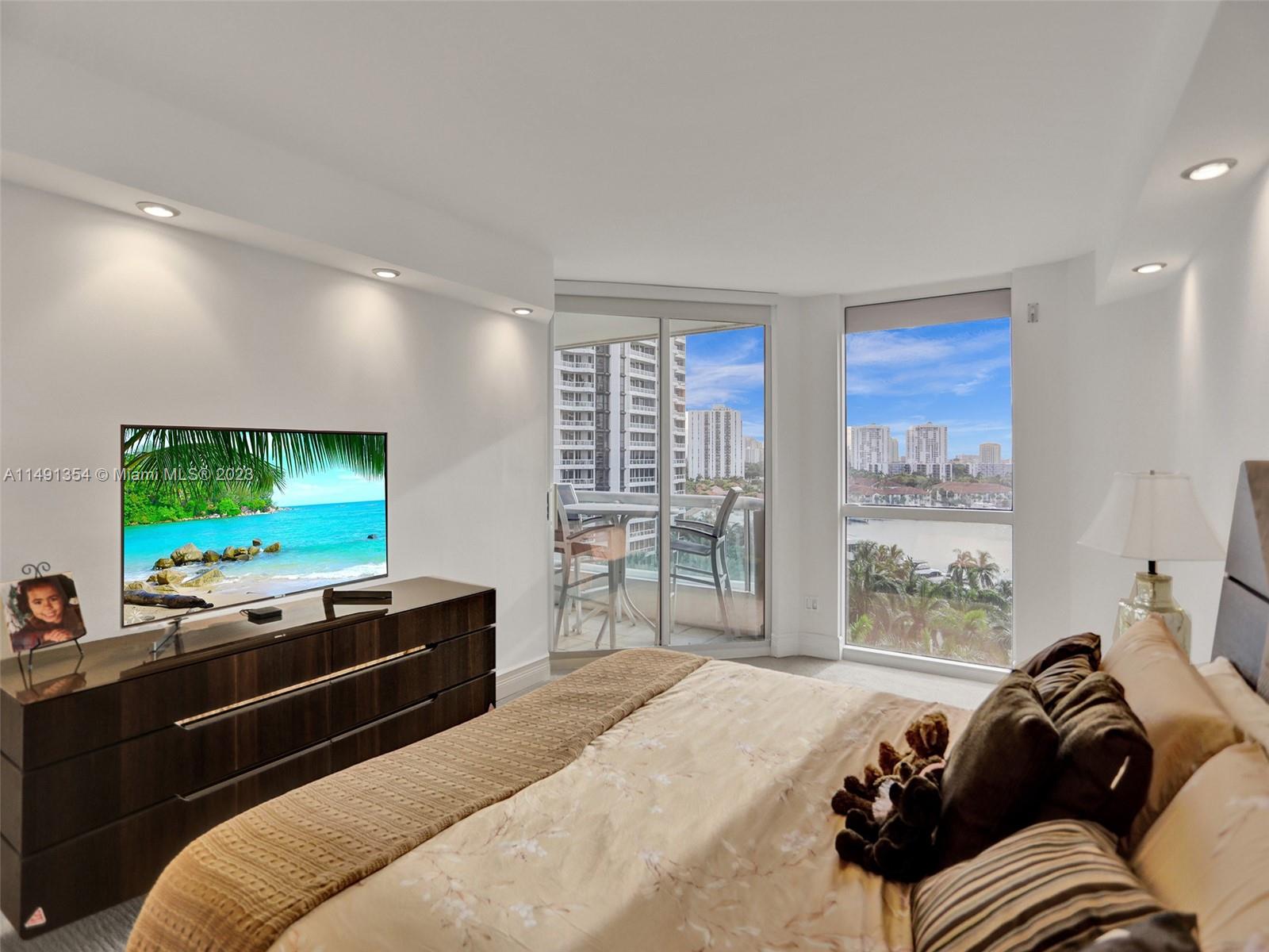 21205 Yacht Club Dr, Aventura, FL, 33180 United States, 2 Bedrooms Bedrooms, ,2 BathroomsBathrooms,Residential,For Sale,Yacht Club Dr,A11491354
