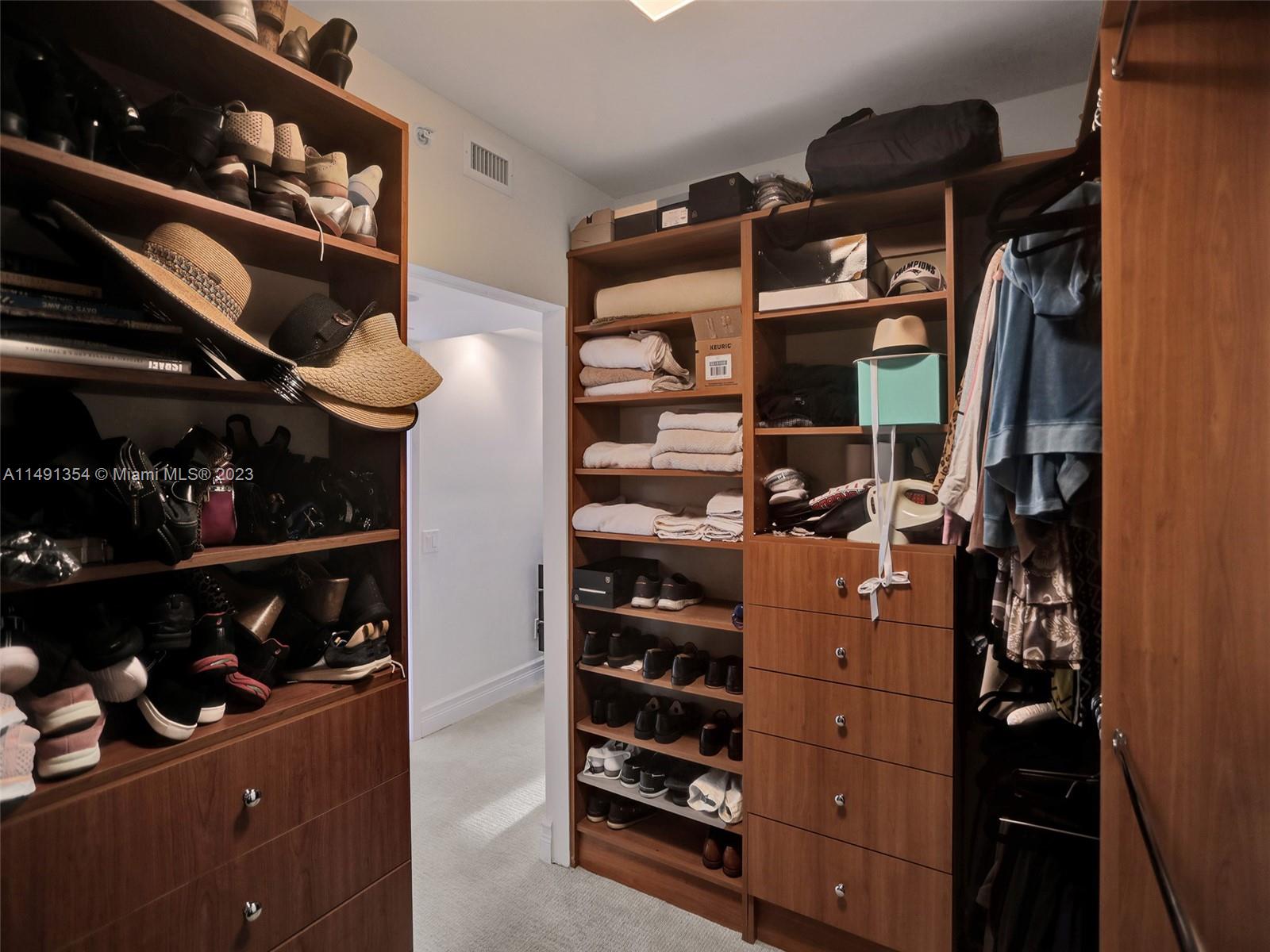 21205 Yacht Club Dr, Aventura, FL, 33180 United States, 2 Bedrooms Bedrooms, ,2 BathroomsBathrooms,Residential,For Sale,Yacht Club Dr,A11491354