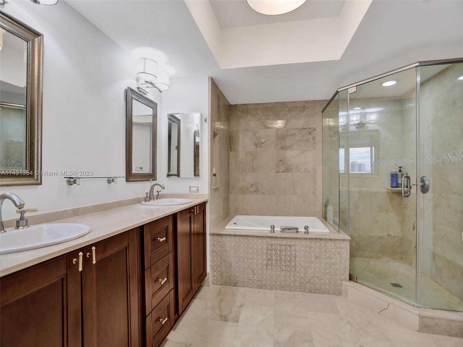 21205 Yacht Club Dr, Aventura, FL, 33180 United States, 2 Bedrooms Bedrooms, ,2 BathroomsBathrooms,Residential,For Sale,Yacht Club Dr,A11491354