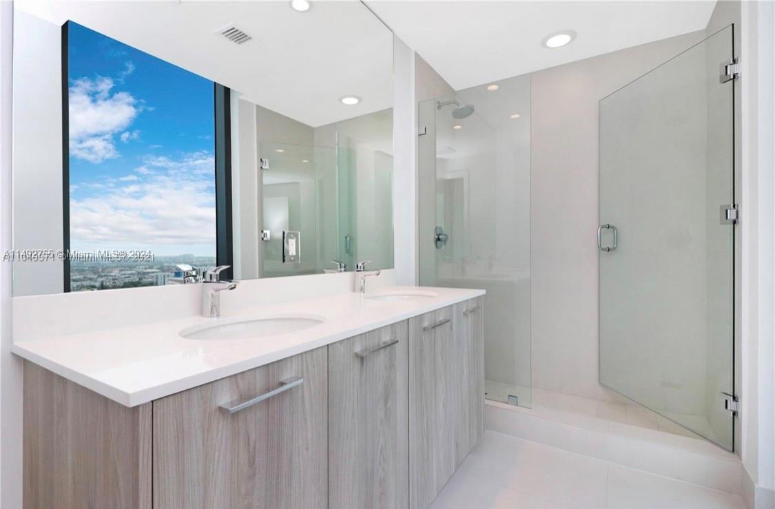 501 NE 31st St 2110, Miami, Florida 33137, 2 Bedrooms Bedrooms, ,2 BathroomsBathrooms,Residential,For Sale,501 NE 31st St 2110,A11492755