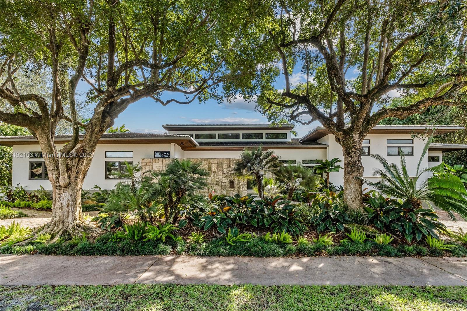 Photo of 1060 Alfonso Ave, Coral Gables, FL 33146