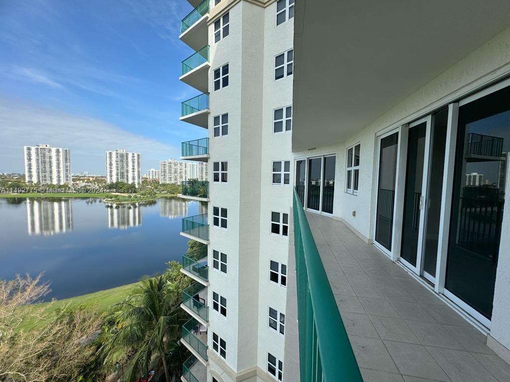 Aventura, Florida 33180, 3 Bedrooms Bedrooms, ,3 BathroomsBathrooms,Residentiallease,For Rent,A11492775
