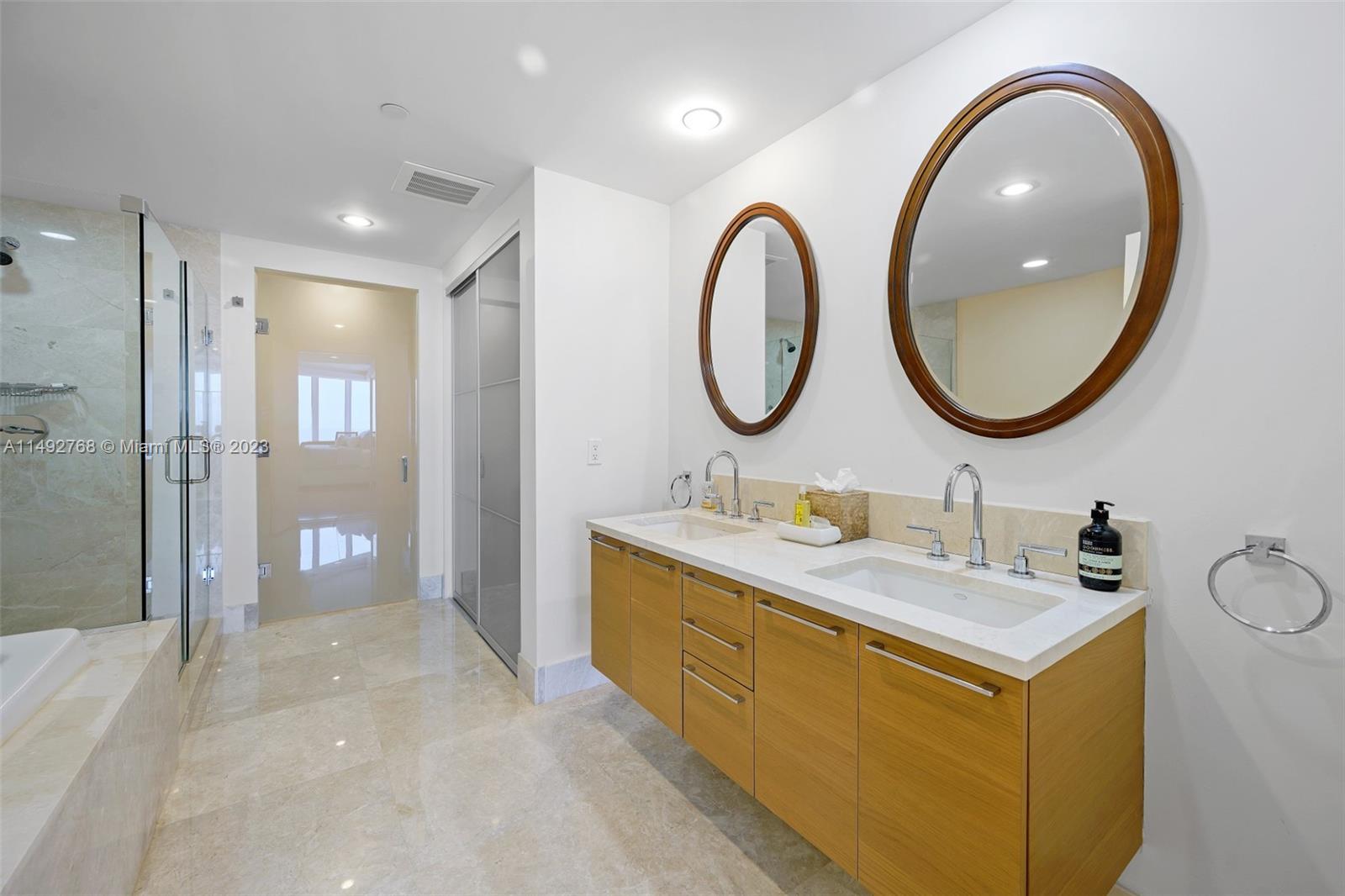17001 Collins Ave, Sunny Isles Beach, FL, 33160 United States, 3 Bedrooms Bedrooms, ,3 BathroomsBathrooms,Residential,For Sale,Collins Ave,A11492768
