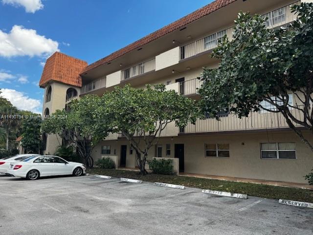 6100 Falls Cir Dr, Lauderhill, FL, 33319 United States, 1 Bedroom Bedrooms, ,2 BathroomsBathrooms,Residential,For Sale,Falls Cir Dr,A11490794