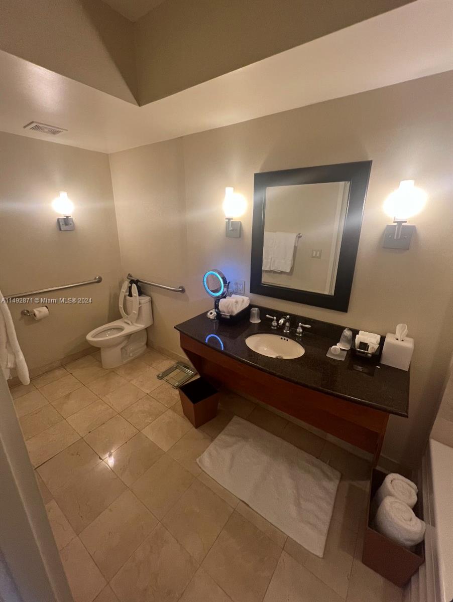 18001 Collins Ave, Sunny Isles Beach, FL, 33160 United States, ,1 BathroomBathrooms,Residential,For Sale,Collins Ave,A11492871