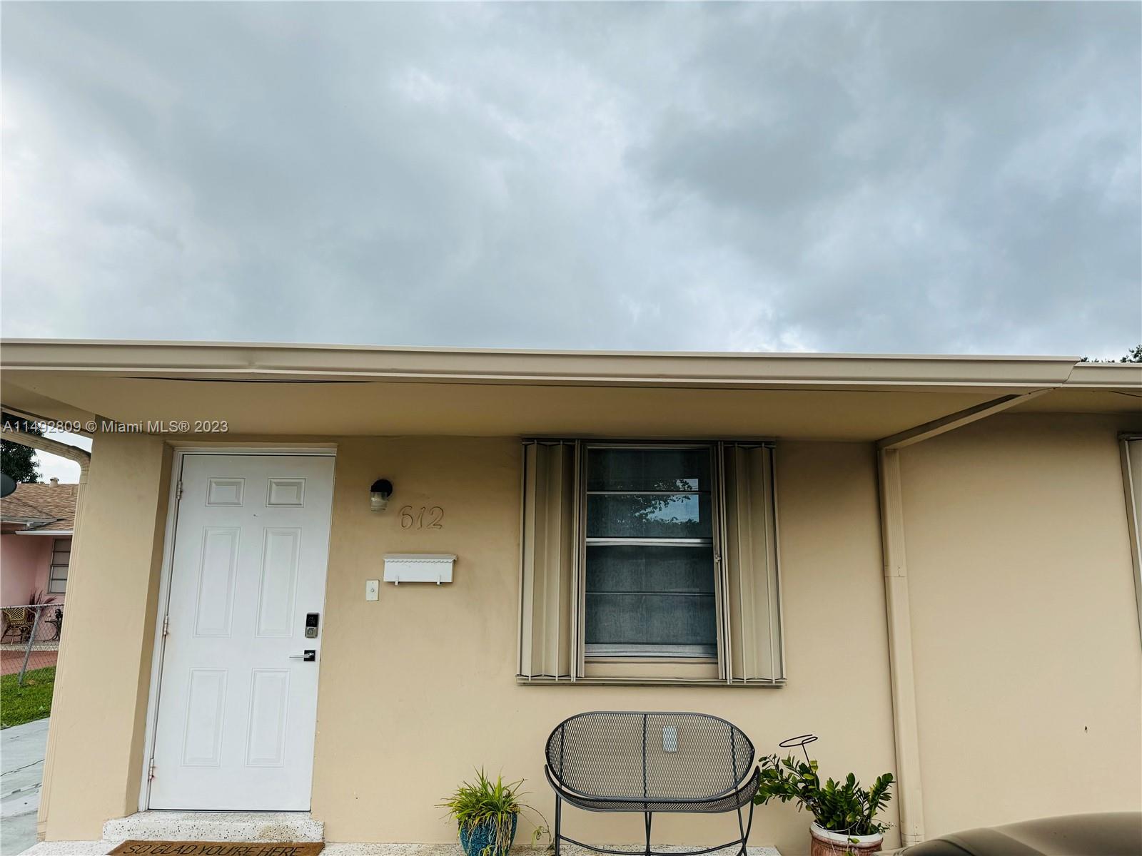 612 NW 43rd 612, Miami, Florida 33126, 3 Bedrooms Bedrooms, ,2 BathroomsBathrooms,Residentiallease,For Rent,612 NW 43rd 612,A11492809