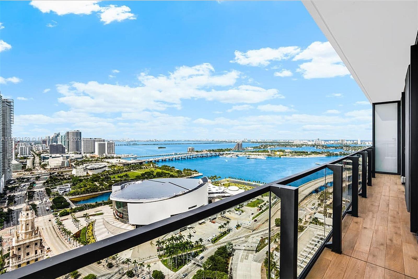 398 NE 5th St 4613, Miami, Florida 33132, ,1 BathroomBathrooms,Residential,For Sale,398 NE 5th St 4613,A11483159