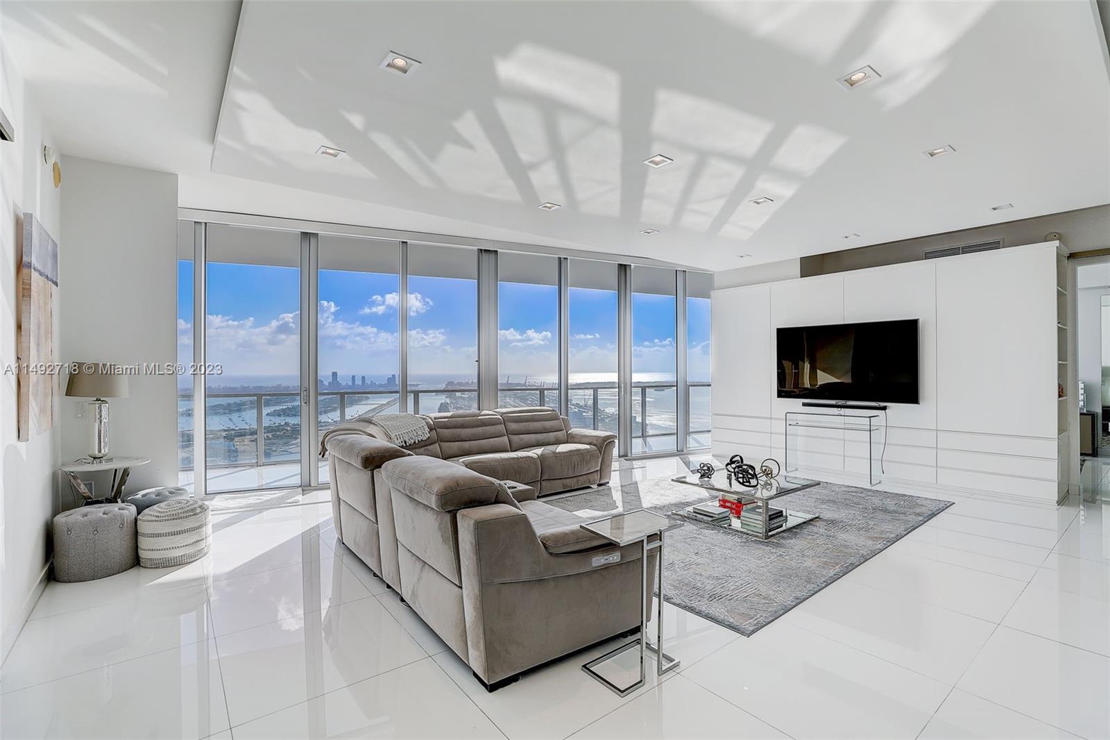 1100 Biscayne Blvd 5603/5604, Miami, Florida 33132, 4 Bedrooms Bedrooms, ,4 BathroomsBathrooms,Residential,For Sale,1100 Biscayne Blvd 5603/5604,A11492718