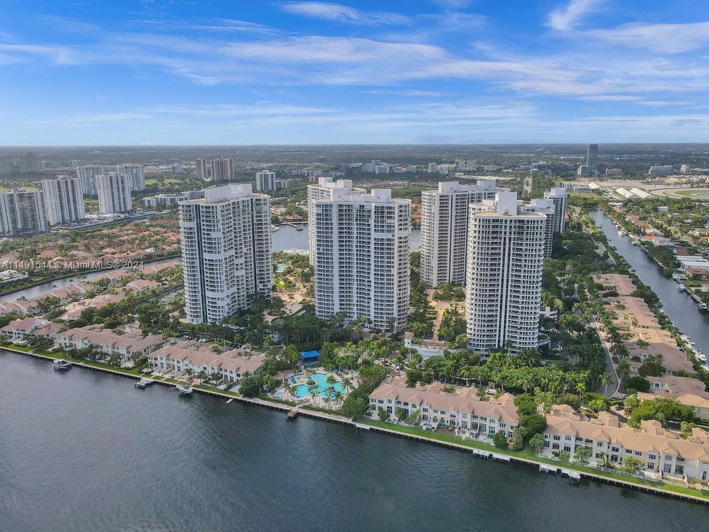 21050 Point Pl 901, Aventura, FL 33180, 3 Bedrooms Bedrooms, ,2 BathroomsBathrooms,Residential,For Sale,Point Pl,A11491544