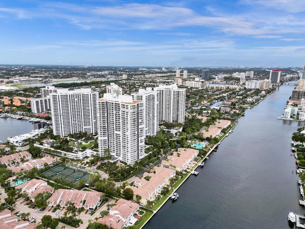 21050 Point Pl 901, Aventura, FL 33180, 3 Bedrooms Bedrooms, ,2 BathroomsBathrooms,Residential,For Sale,Point Pl,A11491544
