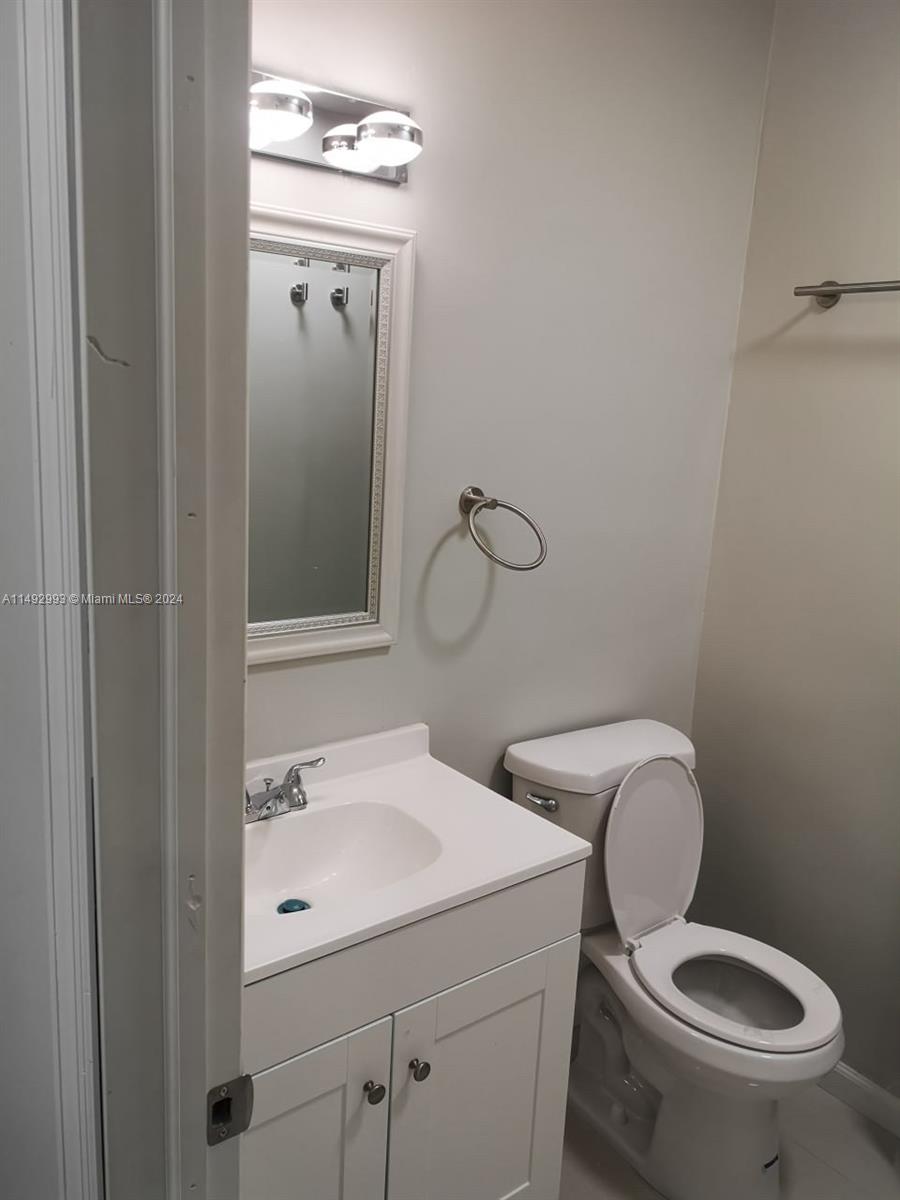 272 NW 58th St, Miami, Florida 33127, 2 Bedrooms Bedrooms, ,2 BathroomsBathrooms,Residentiallease,For Rent,272 NW 58th St,A11492993