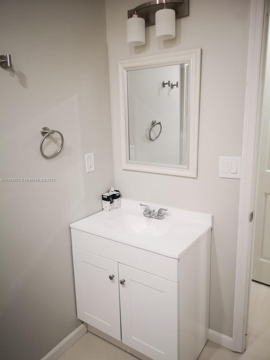 272 NW 58th St, Miami, Florida 33127, 2 Bedrooms Bedrooms, ,2 BathroomsBathrooms,Residentiallease,For Rent,272 NW 58th St,A11492993