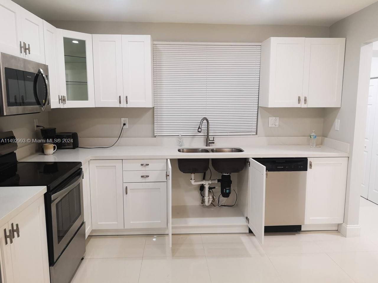 272 NW 58th St, Miami, Florida 33127, 2 Bedrooms Bedrooms, ,2 BathroomsBathrooms,Residentiallease,For Rent,272 NW 58th St,A11492993