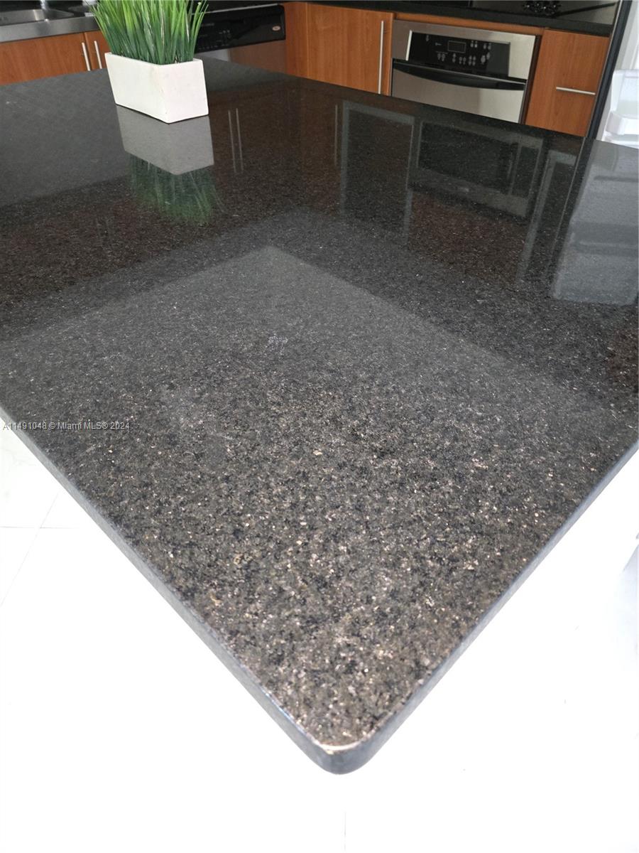 888 Douglas Rd 110, Coral Gables, Florida 33134, 1 Bedroom Bedrooms, 4 Rooms Rooms,1 BathroomBathrooms,Residential,For Sale,888 Douglas Rd 110,A11491048