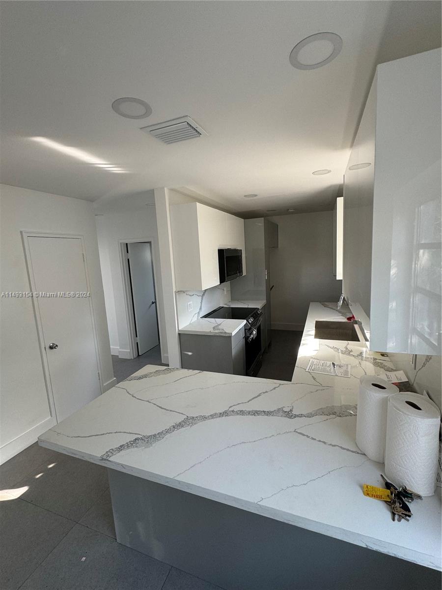 110 NW 120 Ter, North Miami, Florida 33168, 2 Bedrooms Bedrooms, ,1 BathroomBathrooms,Residential,For Sale,110 NW 120 Ter,A11493154
