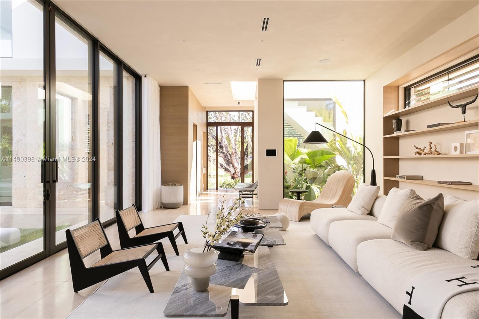 4354 N Michigan Ave, Miami Beach, FL 33140, 4 Bedrooms Bedrooms, ,4 BathroomsBathrooms,Residential,For Sale,Michigan Ave,A11490398