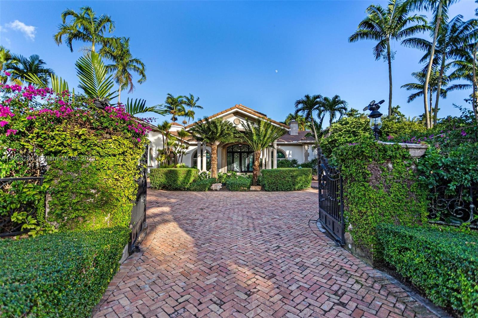 11025 62nd Ave, Pinecrest, FL, 33156 United States, 7 Bedrooms Bedrooms, ,6 BathroomsBathrooms,Residential,For Sale,62nd Ave,A11493284