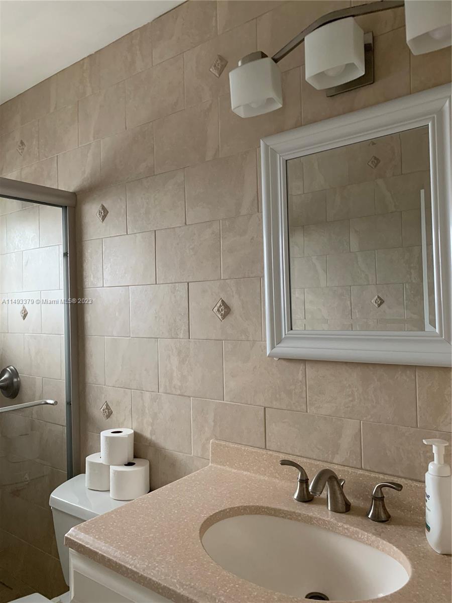 1100 Atlantic Shores Blvd 412, Hallandale Beach, Florida 33009, 1 Bedroom Bedrooms, ,1 BathroomBathrooms,Residentiallease,For Rent,1100 Atlantic Shores Blvd 412,A11493379