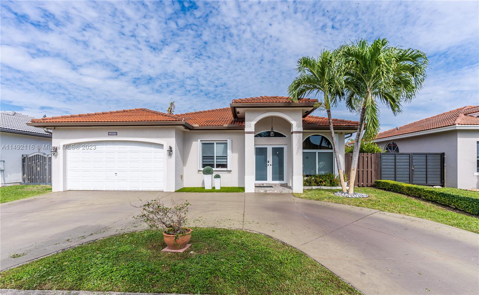 14843 SW 35th Ln  For Sale A11492116, FL