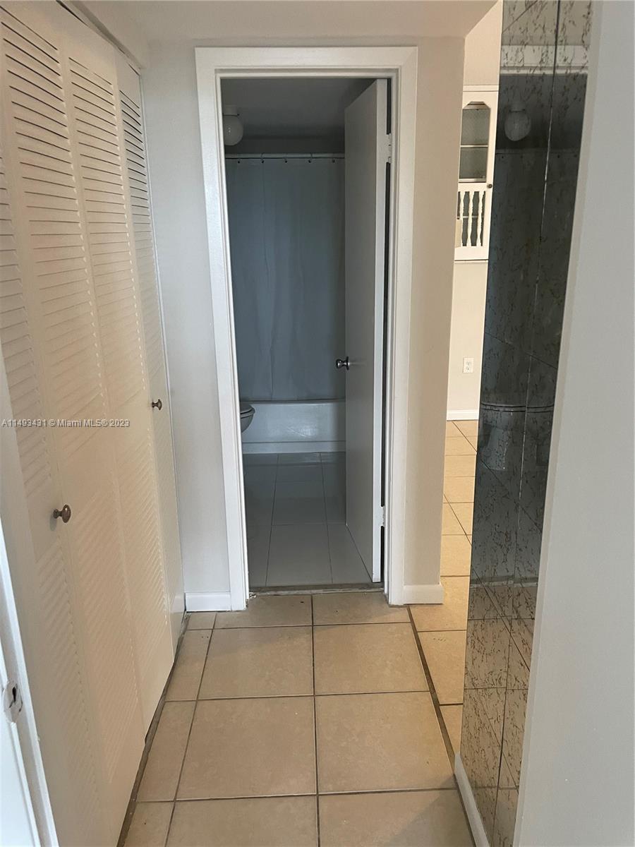 12590 NE 16th Ave 303, North Miami, Florida 33161, 1 Bedroom Bedrooms, ,1 BathroomBathrooms,Residential,For Sale,12590 NE 16th Ave 303,A11493431