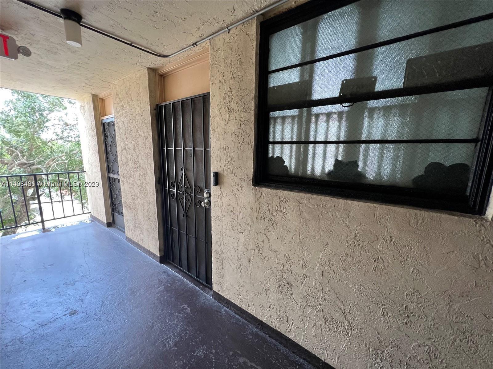 12590 NE 16th Ave 303, North Miami, Florida 33161, 1 Bedroom Bedrooms, ,1 BathroomBathrooms,Residential,For Sale,12590 NE 16th Ave 303,A11493431