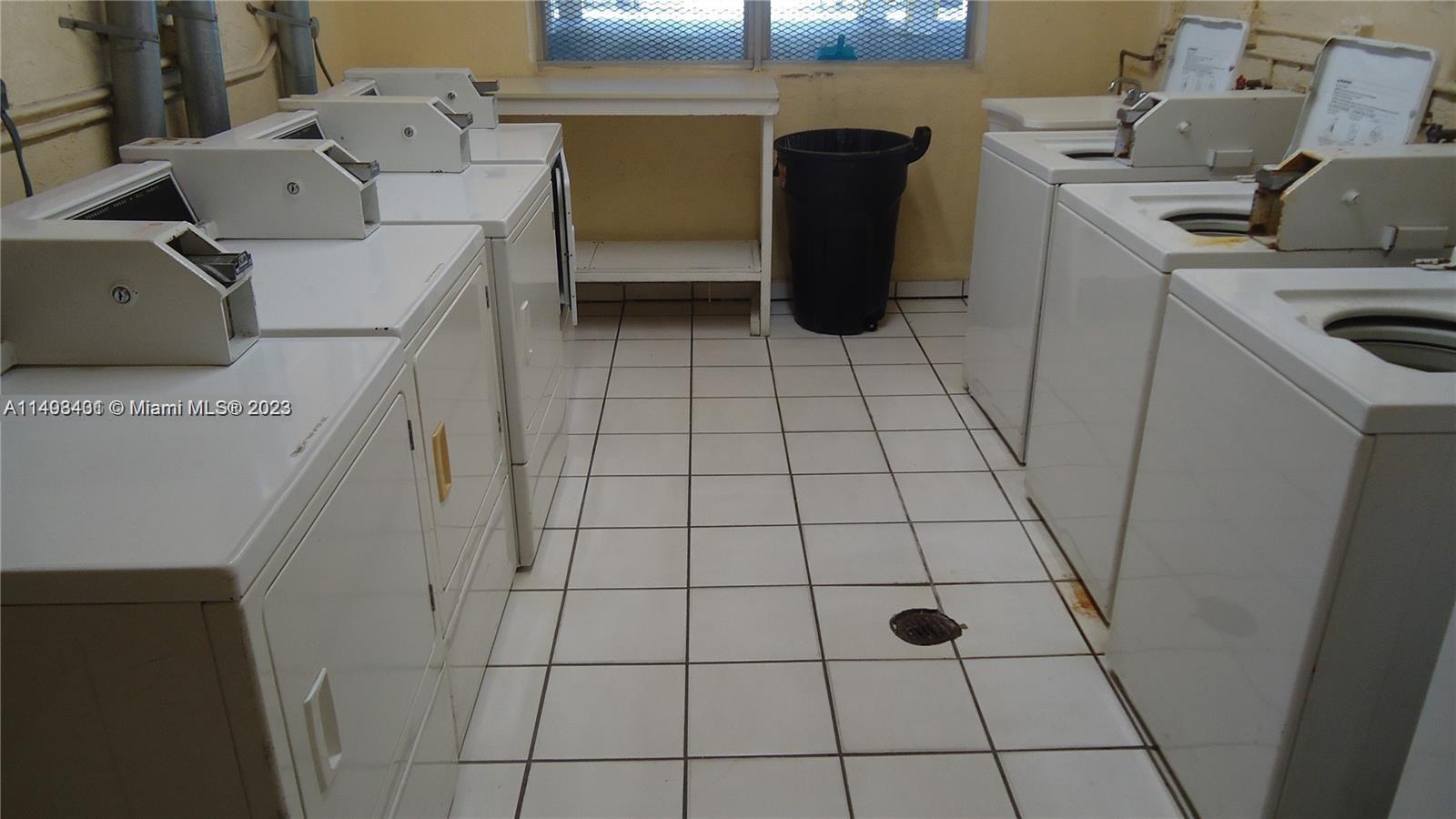 12590 NE 16th Ave 303, North Miami, Florida 33161, 1 Bedroom Bedrooms, ,1 BathroomBathrooms,Residential,For Sale,12590 NE 16th Ave 303,A11493431