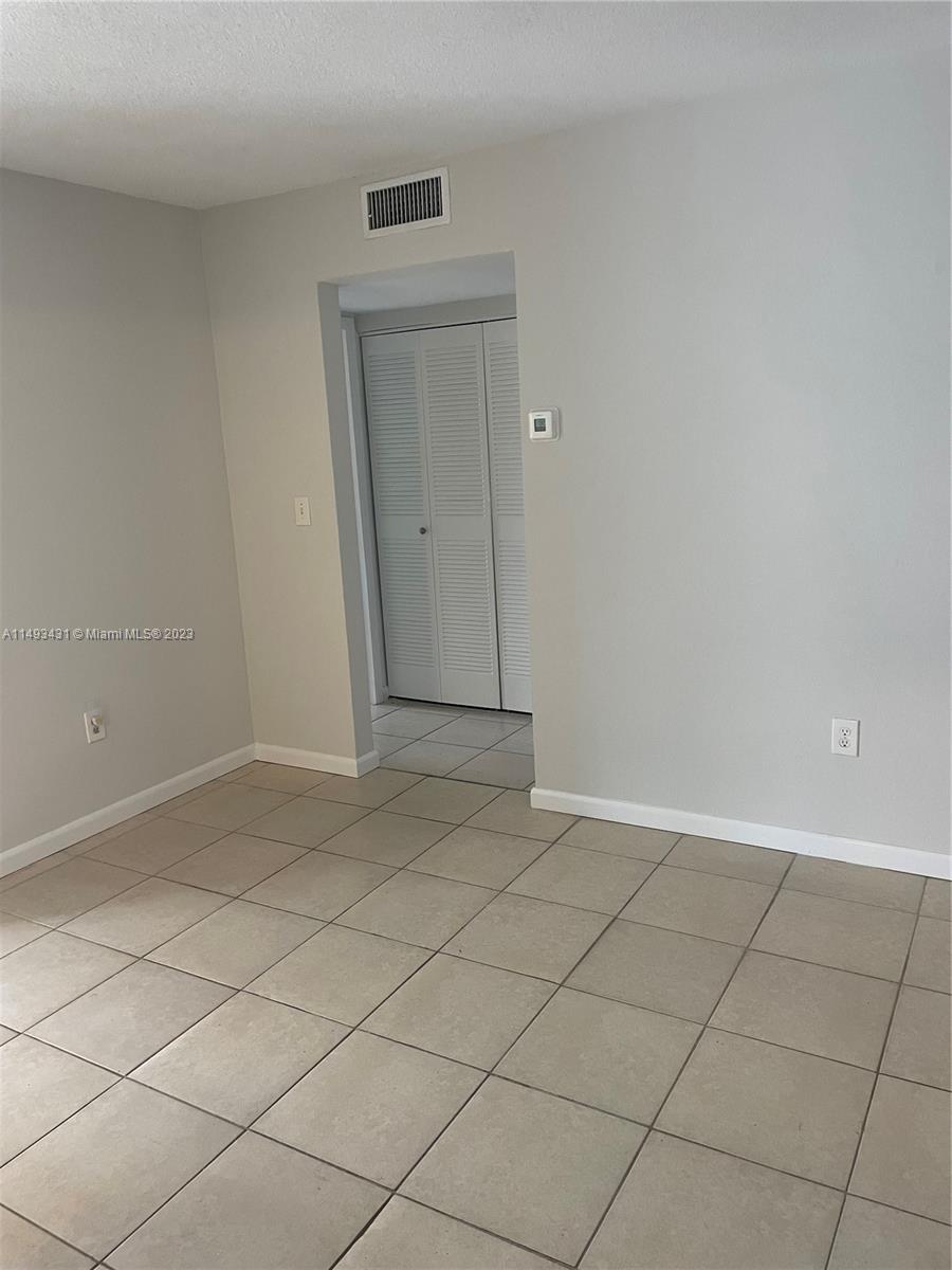 12590 NE 16th Ave 303, North Miami, Florida 33161, 1 Bedroom Bedrooms, ,1 BathroomBathrooms,Residential,For Sale,12590 NE 16th Ave 303,A11493431