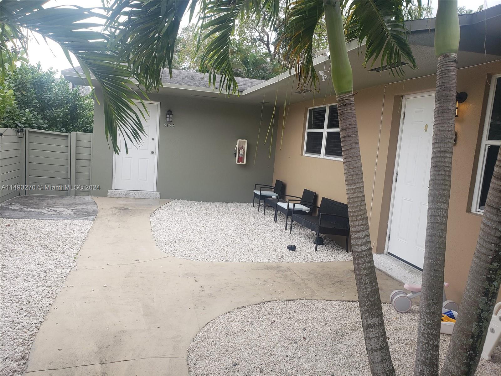 2470 NE 182nd Ter, North Miami Beach, FL 33160