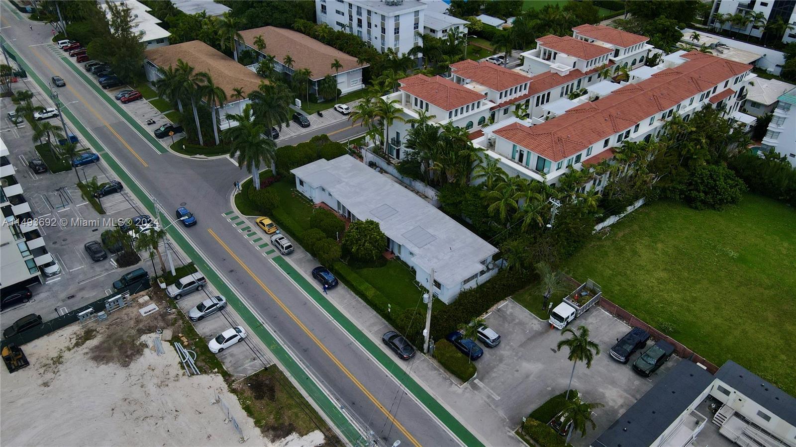 9761 Bay Harbor Dr, Bay Harbor Islands, FL, 33154 United States, 6 Bedrooms Bedrooms, ,4 BathroomsBathrooms,Residential,For Sale,Bay Harbor Dr,A11493692