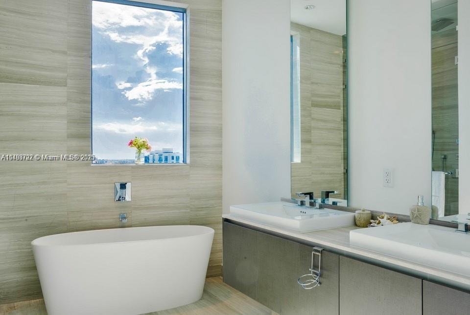 3250 188th St, Aventura, FL, 33180 United States, 2 Bedrooms Bedrooms, ,2 BathroomsBathrooms,Residential,For Sale,188th St,A11493722