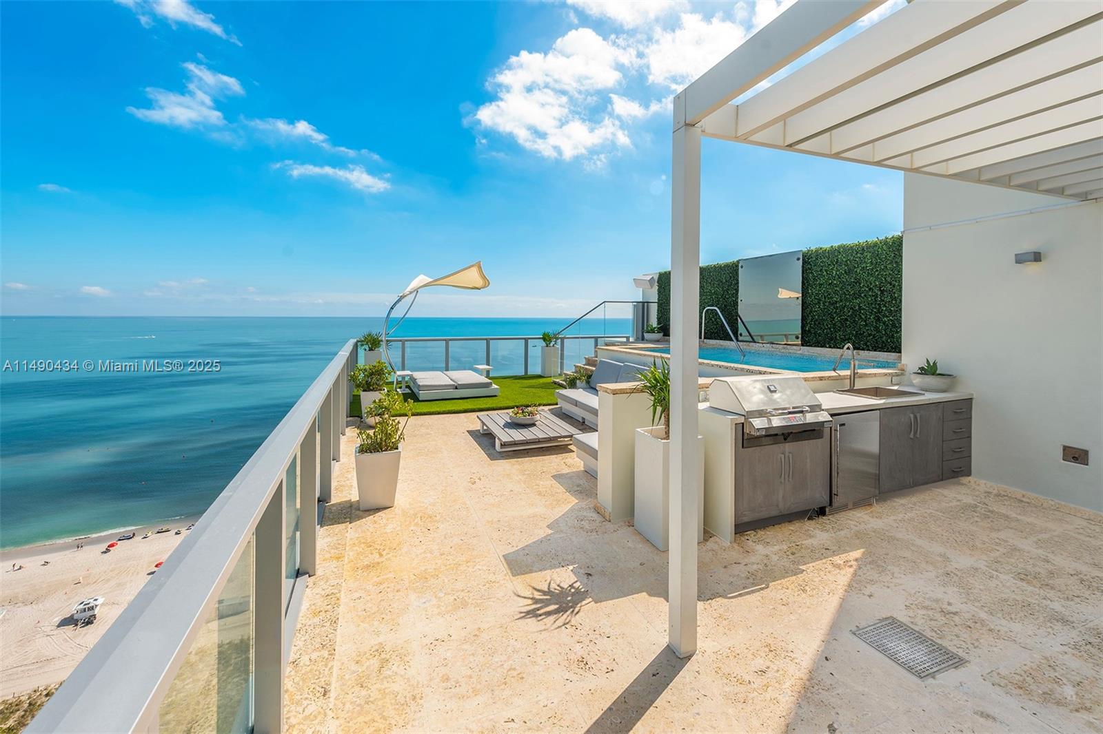 2201 Collins Ave 2006/UPH, Miami Beach, Florida 33139, 3 Bedrooms Bedrooms, ,3 BathroomsBathrooms,Residentiallease,For Rent,2201 Collins Ave 2006/UPH,A11490434