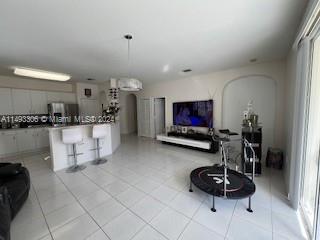 Miami, Florida 33193, 3 Bedrooms Bedrooms, ,2 BathroomsBathrooms,Residential,For Sale,A11493306