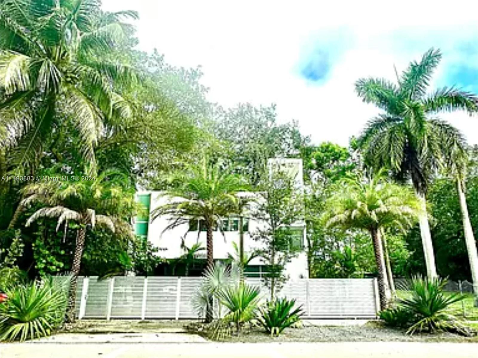 3861 Kumquat Ave, Miami, Florida 33133, 5 Bedrooms Bedrooms, ,6 BathroomsBathrooms,Residential,For Sale,3861 Kumquat Ave,A11493883